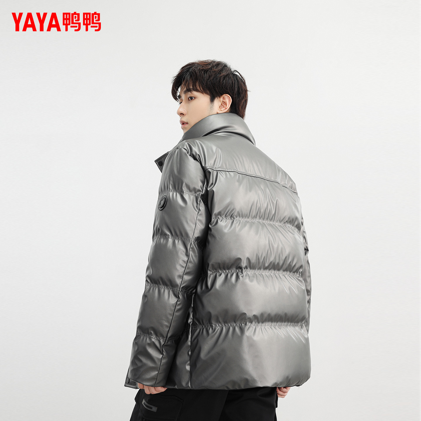 鸭鸭立领羽绒服男2025冬季新款时尚短款潮流韩版休闲加厚保暖外套