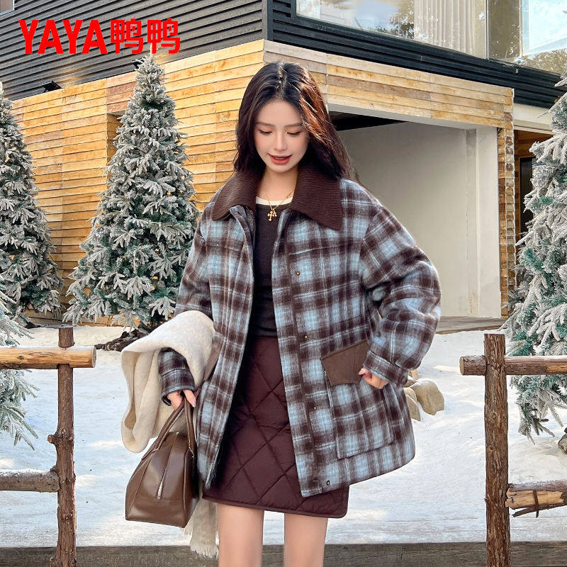 鸭鸭格子羽绒服女短款羽绒外套