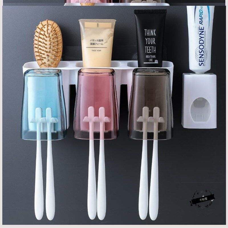 牙刷架置物架免打孔壁挂式卫生间浴室吸壁式情侣双人放牙刷牙杯架