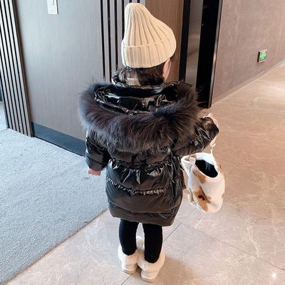 亲肤女宝羽绒服2025年新款洋气冬季中长款冬装连帽中小童加厚免洗