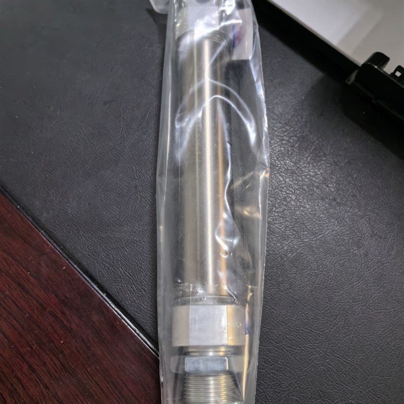 4035010341   亚德客原装气缸