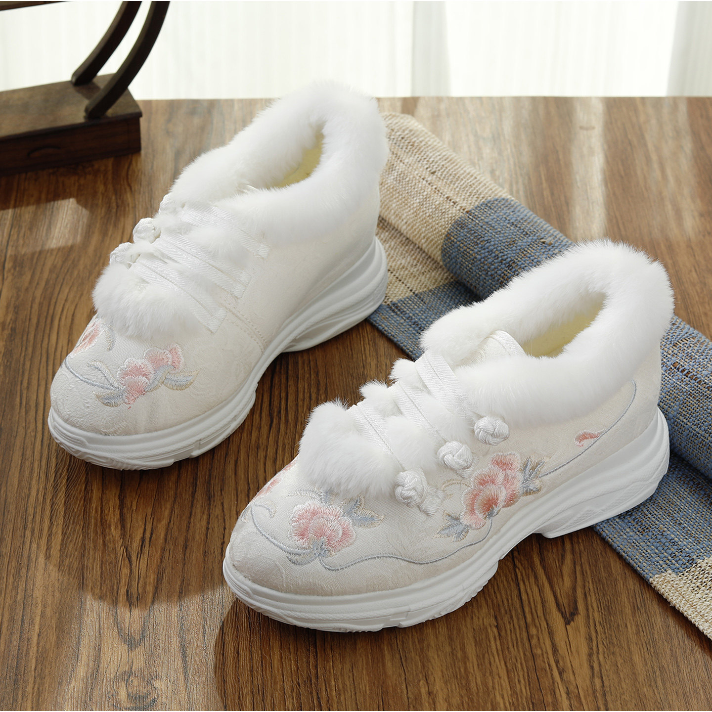 秋冬老北京棉鞋绣花毛口加绒加厚软底运动鞋配汉服休闲低帮女鞋子,女鞋,绣花鞋,淘宝优惠券,粉丝福利购,淘宝优惠卷