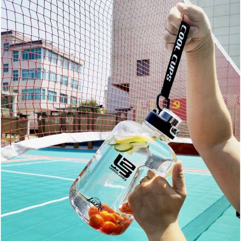 球星吨吨桶提绳塑料健身水壶大容量水杯运动杯大号户外吨吨杯