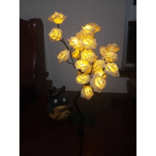 新款玫瑰花灯玫瑰花小树灯室内装饰灯大玫瑰花造型灯柜台灯小景树