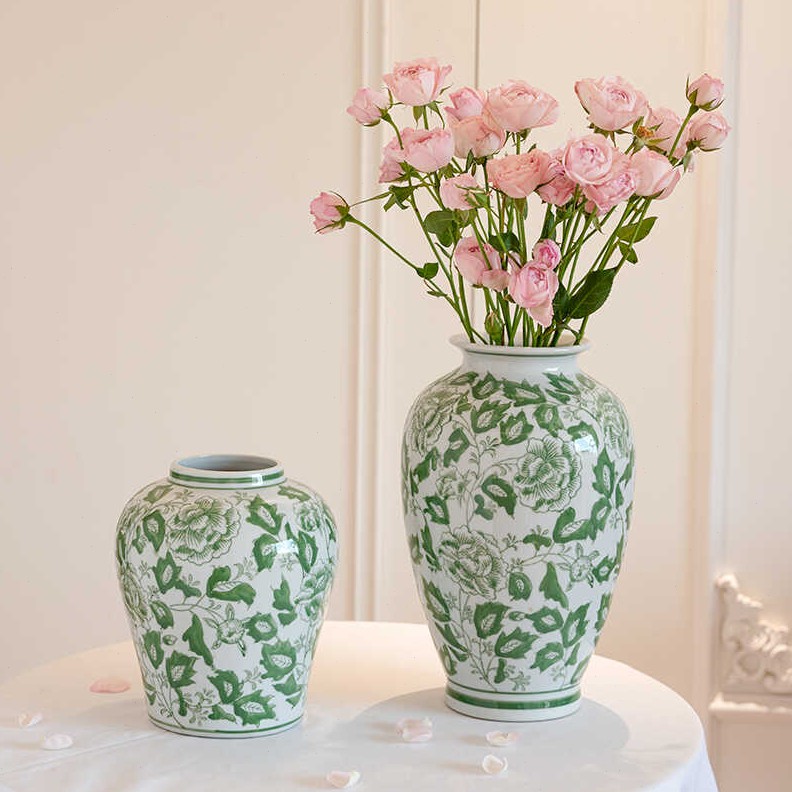 甄选青花瓷花釉下彩手绘陶瓷摆件新中式轻奢感客厅博古架装饰品