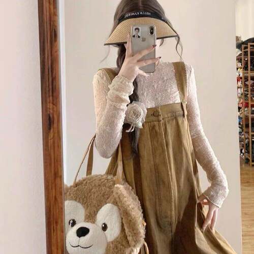 春秋孕妇蕾丝套装底韩版设计感孕妇服外百穿背带裤广东生产孕妇套