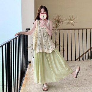 浅绿色蛋糕吊带裙套装 新款 两件套2025夏季 慵懒气质风减龄针织罩衫