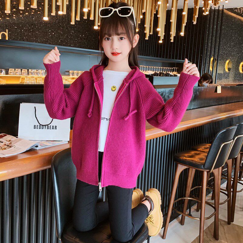 女童秋装毛衣2024新款儿童洋气韩版女孩春秋纯色拉链连帽针织外套