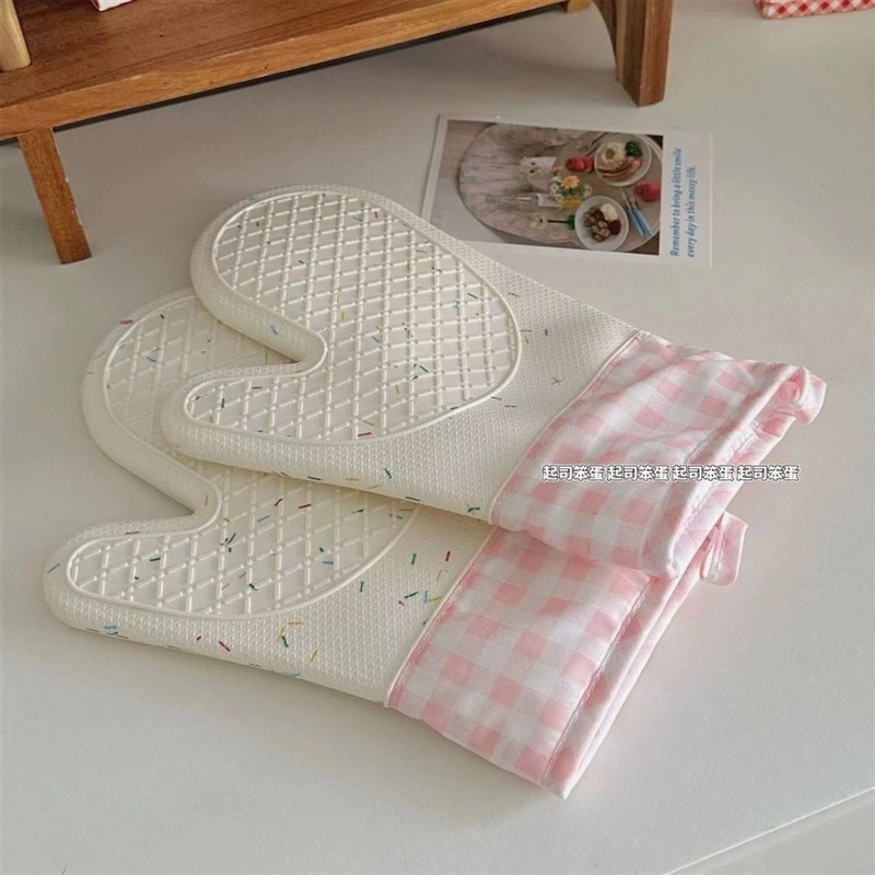 甜美ins新款粉色格子加棉糖针硅胶手套防滑耐热微波手套防烫隔热