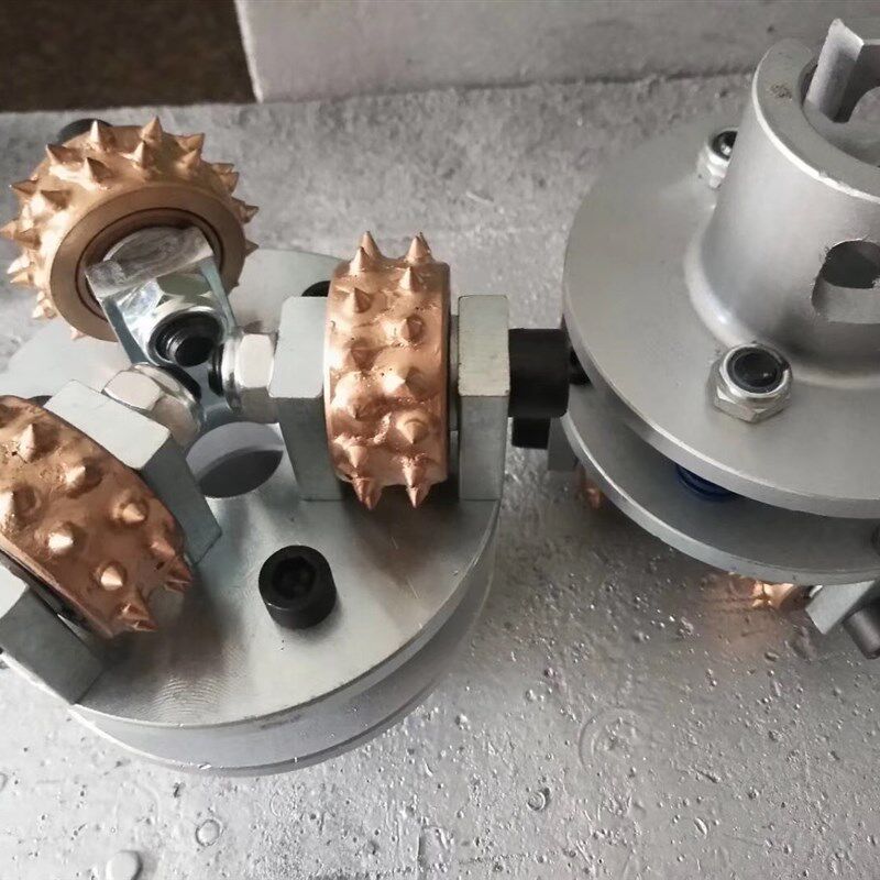 石材加工工具三头手扶磨机打x荔枝面合金磨盘滚轮板材凿毛麻面锤