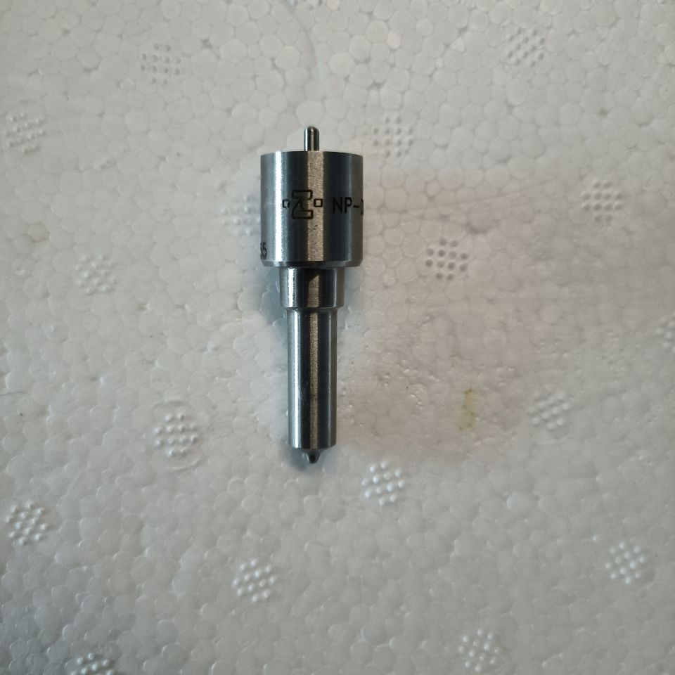 五十铃4JG1配套日立挖机喷油嘴 DLLA152PN269 DH55-5喷油器总成