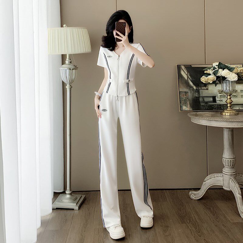 白色休闲运动服套装女夏季新款洋气减龄短袖上衣阔腿裤时尚两件套