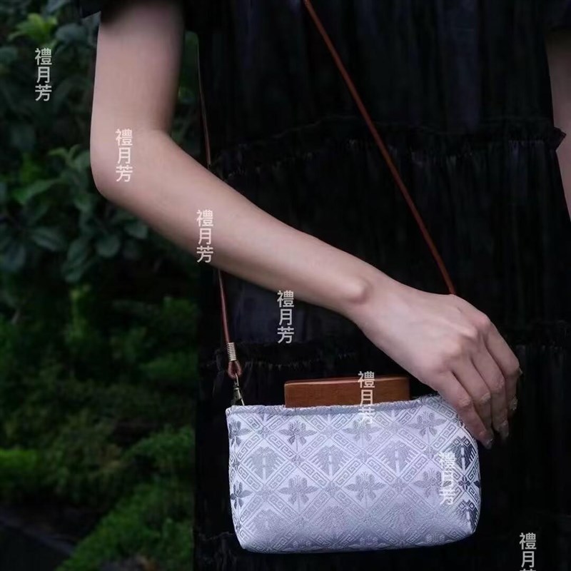 广西礼物壮锦手夹包挎包两用非遗文创女包老布精品现货