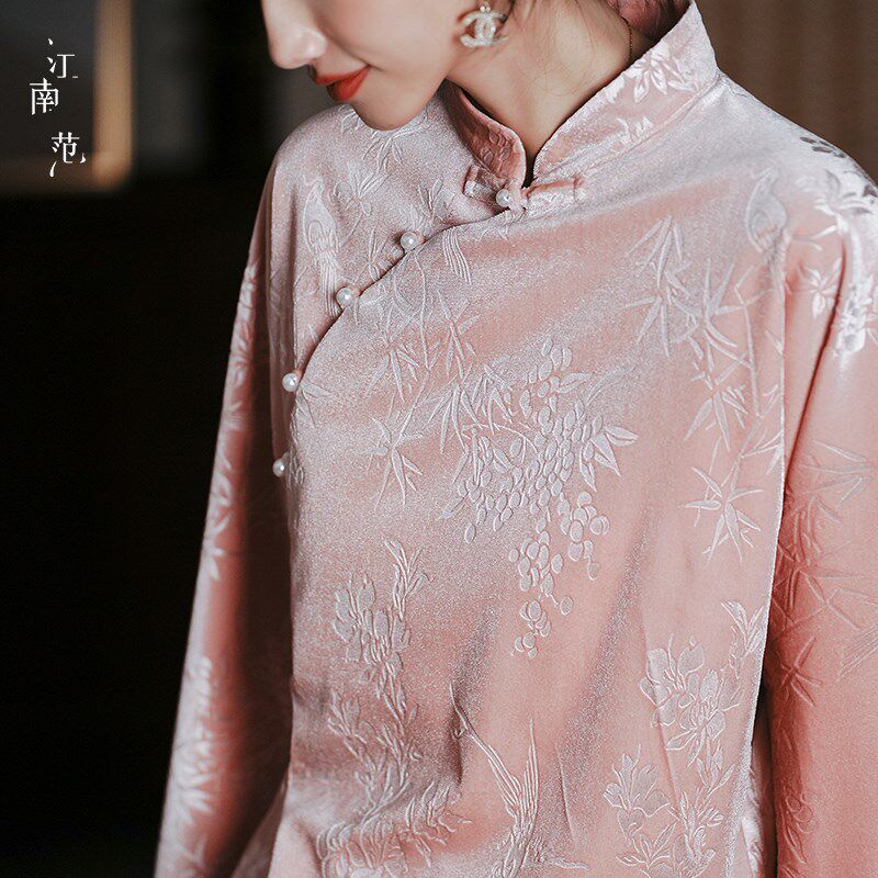 江南范2024斜襟新中式女装中国风旗袍年轻款改良上衣丝绒气质小衫