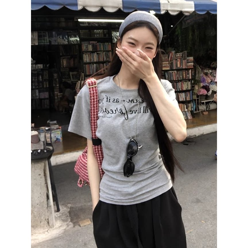 短袖t恤女夏季穿搭灰色修身chic韩系设计感独特绝美小上衣