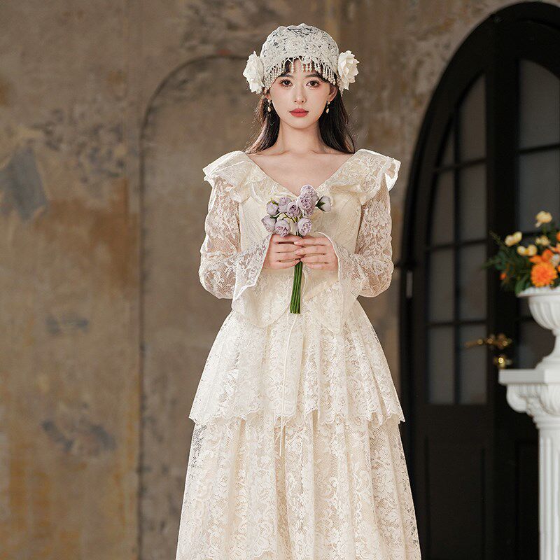 法式高级感轻婚纱2025新款订婚礼服小众蕾丝连衣裙年会轻奢生日裙