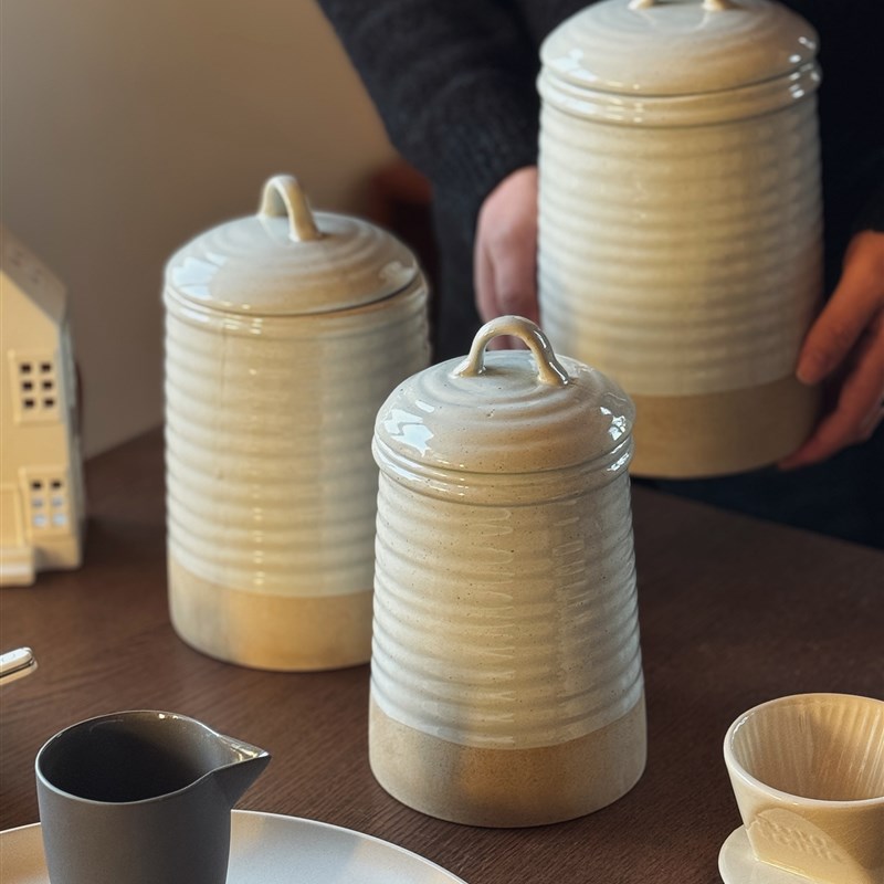 收集时光 憨厚敦实 陶瓷螺纹带盖子不规则大中小罐子 杂物收纳储