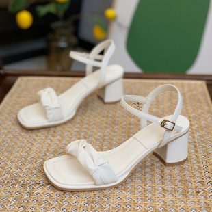 凉鞋女夏2023新款百搭中跟6CM粗跟一字扣带女鞋仙女风时装高跟鞋
