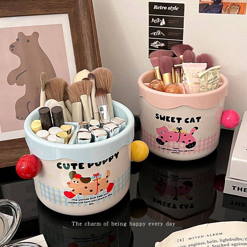 可爱化妆刷收纳筒大容量分格整理盒桌面卡通化妆品口红眉笔收纳盒