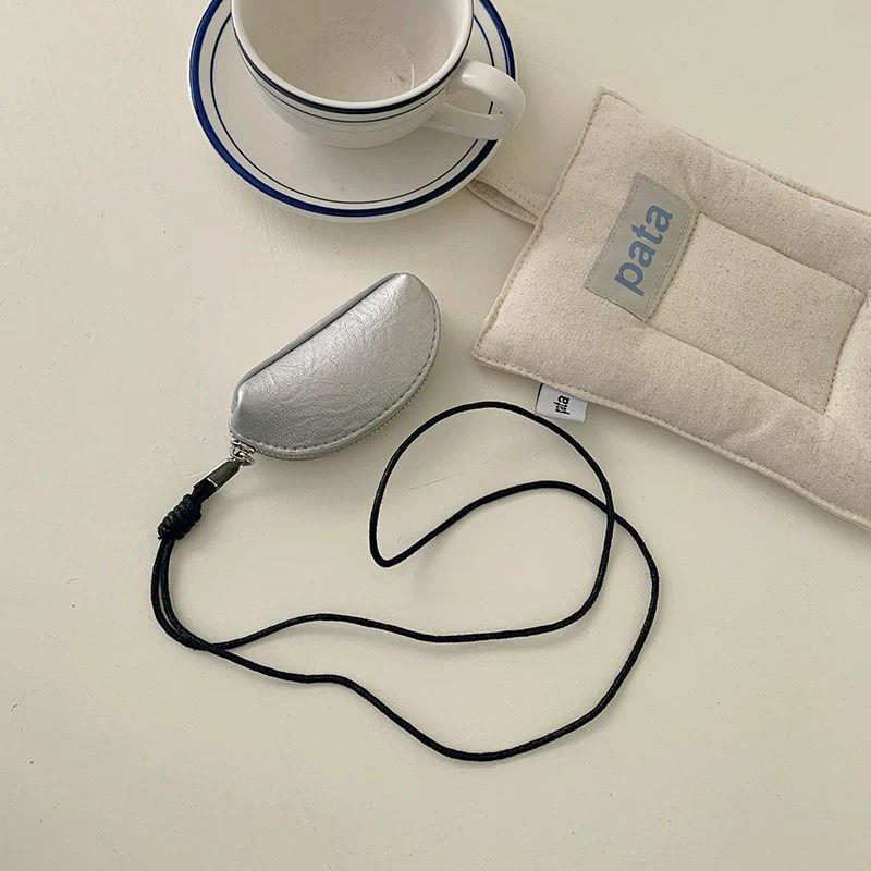 经典挂脖钥匙包女款收纳锁匙包迷你百搭便携真皮质感车载锁匙包男