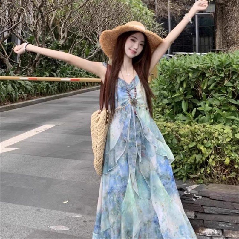 韩系气质时尚扎染吊带连衣裙女夏季甜美收腰裙子海边度假a字长裙