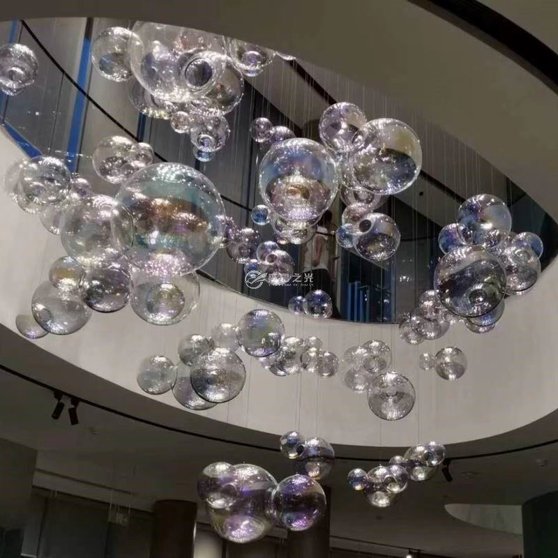大型软装工程炫彩玻璃球吊饰酒店售楼H部餐厅吧台空中装置艺术挂