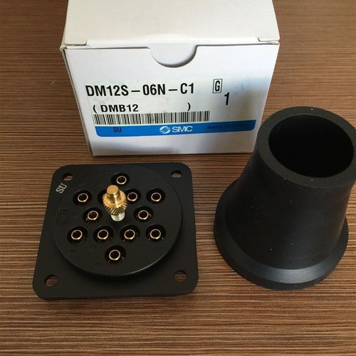 【正品】全新多管对接式接头 DM12S-06N 现货