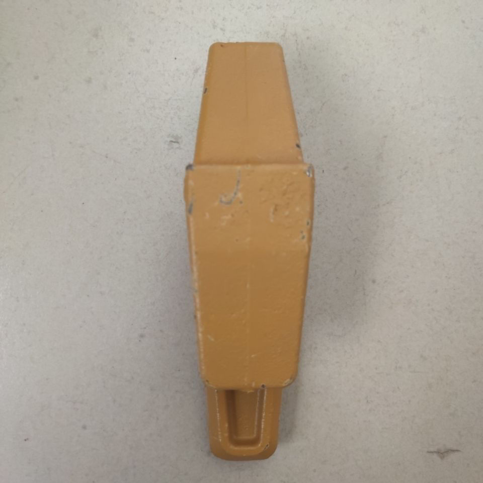 新源65/75轮式挖掘机 小松60日立三一耐磨斗齿座  PC60挖斗斗根