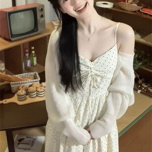 大码胖妹妹套装女2024夏装新款宽松显瘦短款防晒外套+波点吊带裙