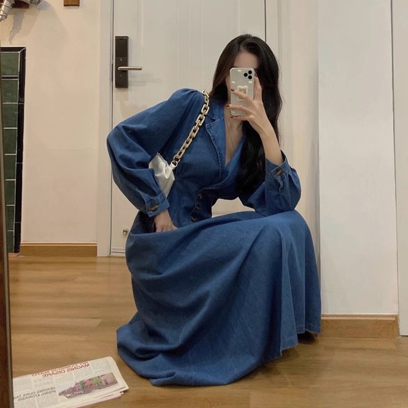 大尺码胖mm300斤法式复古V领牛仔洋装子女春秋收腰显瘦气质心机