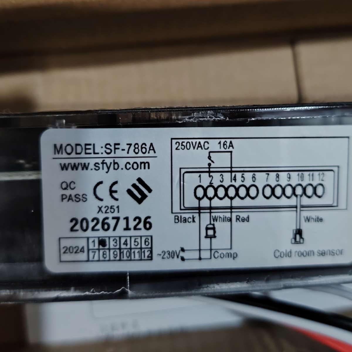 j8星星温度控制器温控显示电子温控仪冰箱冷柜雪柜冷柜SF6Ag3