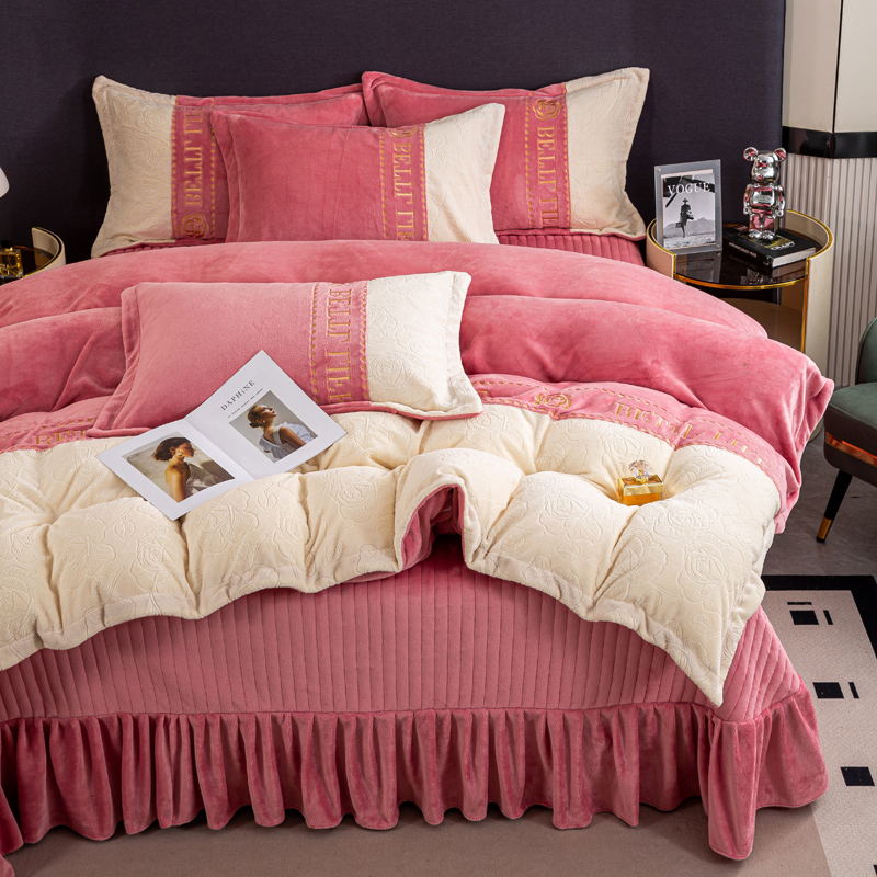 加厚保暖牛奶绒床盖款四r件套冬季夹棉短毛刺绣花边床单双面绒被