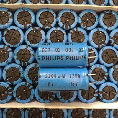 荷兰原装BC电容 16V2200UF 全新飞利普  进口发烧电解 037