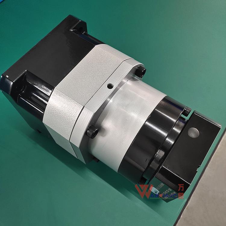 大扭矩精密减速机ZB190-L2-28小型行星齿轮减速器