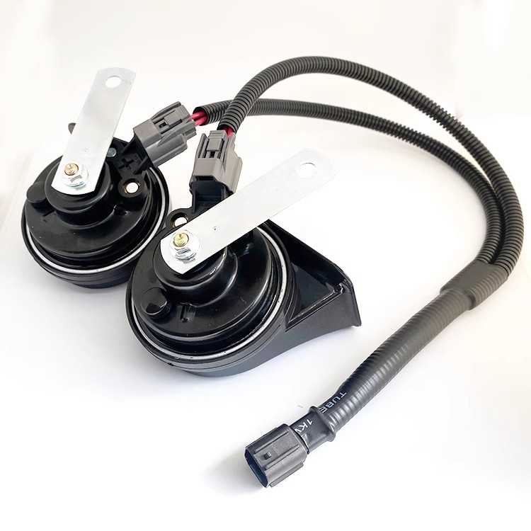 适用五菱宏光S1/3 V PLS改装12V汽车高低音防水超响Y鸣笛蜗牛喇叭