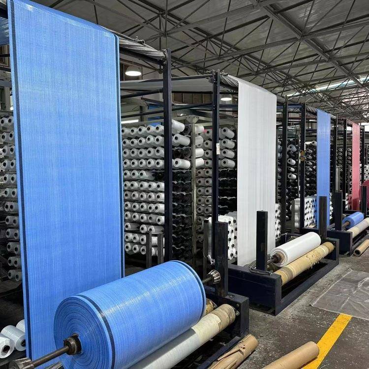 口蓝色小袋布卷色筒布彩编织布编织袋布卷出口维玻利亚粮食出袋布