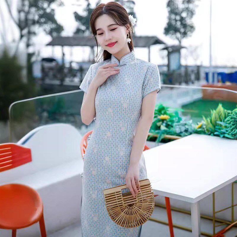 2024春夏季新品侧八扣蕾丝复合少女旗袍日常修身显瘦中旗袍连衣裙
