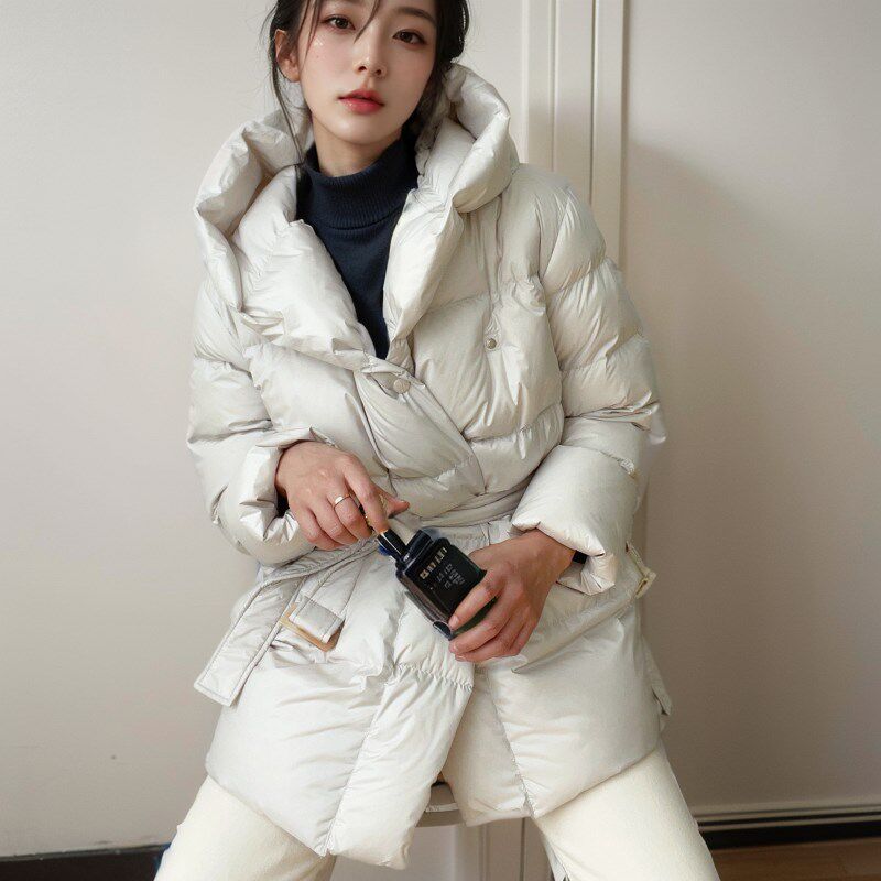 2024年冬季收腰棉服女中长款连帽气质显瘦时尚小众加厚面包服外套