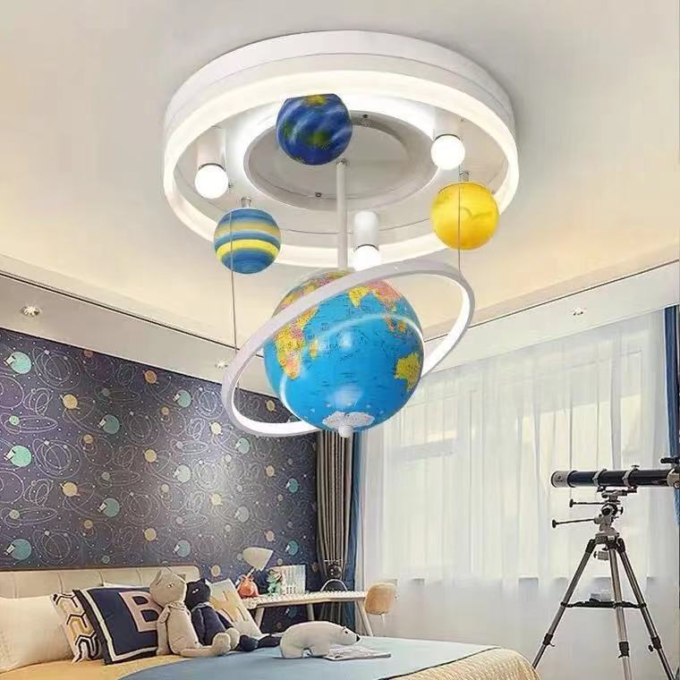儿童房间灯创意星球旋转地球灯男孩子卧室灯男童吊灯宝宝寝室灯具