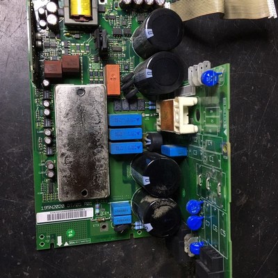 195N2020丹佛斯变频器VLT2800和2900系5.5 7.5KW主板电源板驱动板