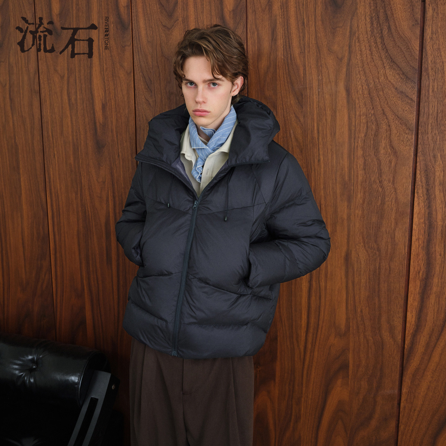 流石男装肌理感短款羽绒服2026年冬季男士新款连帽菱格绗缝外套潮