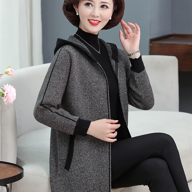 中老年妈妈春秋装连帽大码外套中长款2024新款中年女洋气毛呢上衣