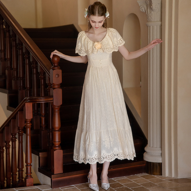 法式礼服女新款订婚领证生日小个子日常可穿度假连衣裙年会礼服