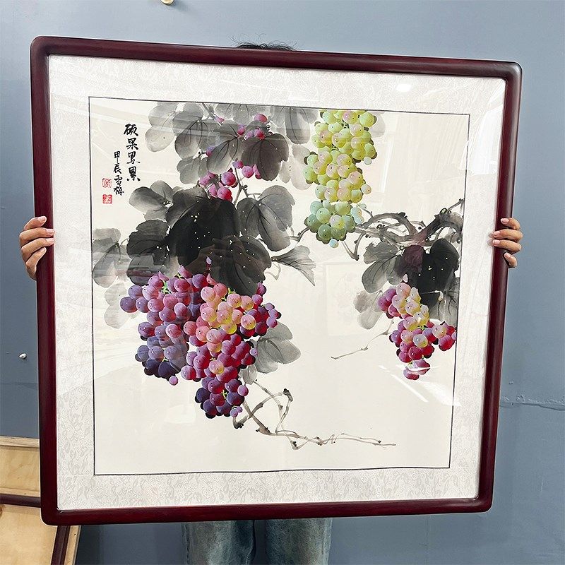 纯手绘国画手工手绘葡萄四尺斗方餐厅走廊玄关客厅背景墙挂画装饰