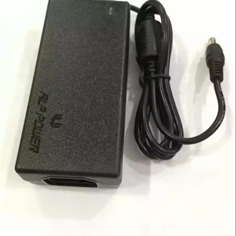 适用神州优雅XS-5Y10S2 TM4101笔记本电源适配器 12V3A小口充电器