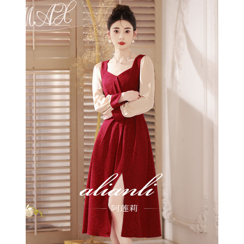 敬酒服新娘红色高级感赫本风小个子红裙订婚结婚当天便装晚礼服女