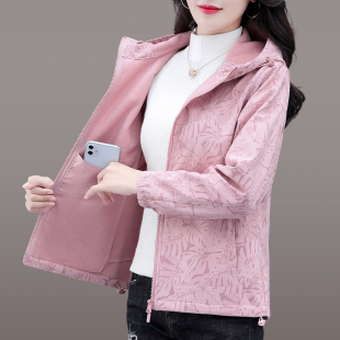 连帽短款 时尚 上衣加厚户外防风衣潮 冲锋衣外套女春秋2024新款 大码