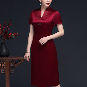婚宴妈妈装酒红中长款旗袍连衣裙短袖V领喜婆婆高贵婚礼服春夏季