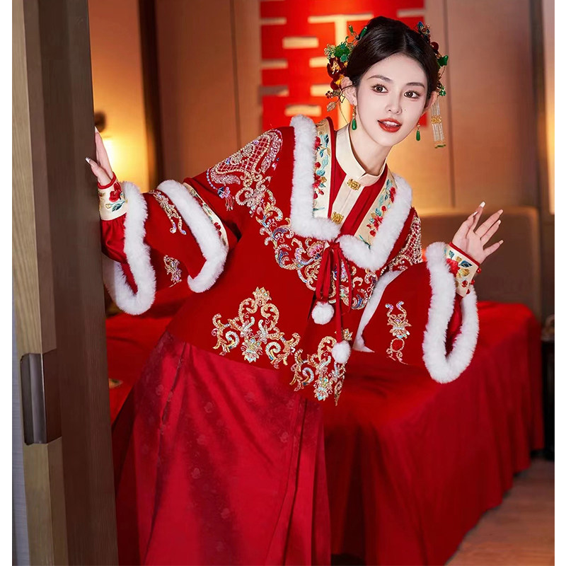 红色披肩外套中式敬酒服旗袍冬季订婚高级感秋冬礼服马面裙婚服女