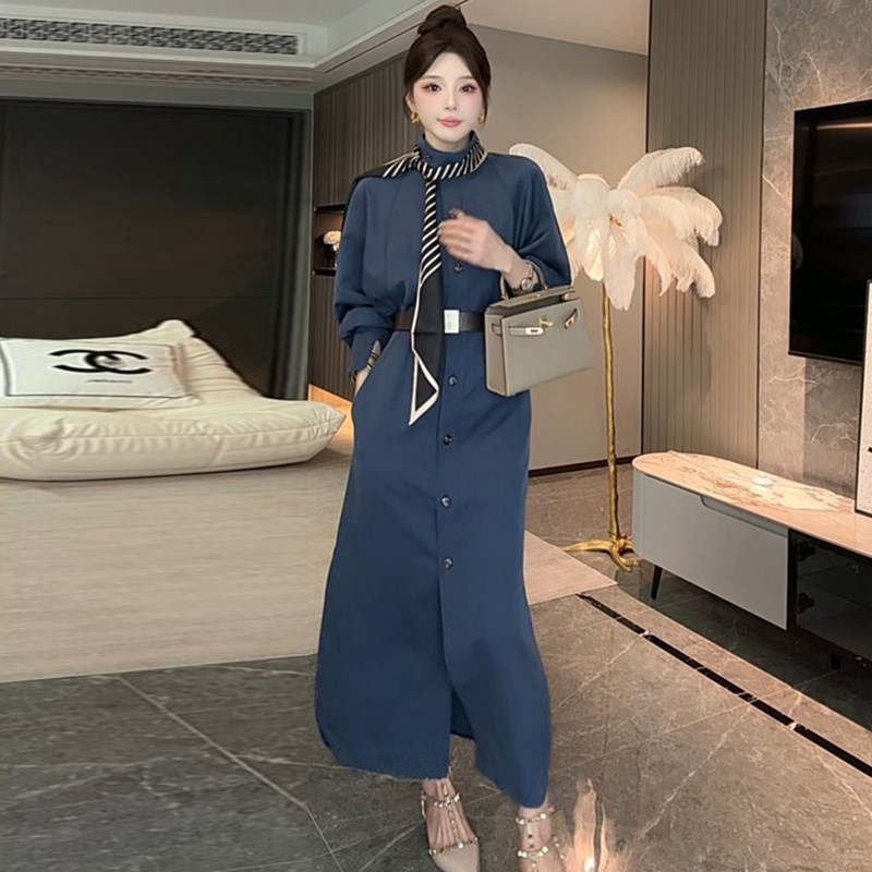 立领单排扣风衣连衣裙女春秋2025年新款复古高级感卡其色包臀长裙